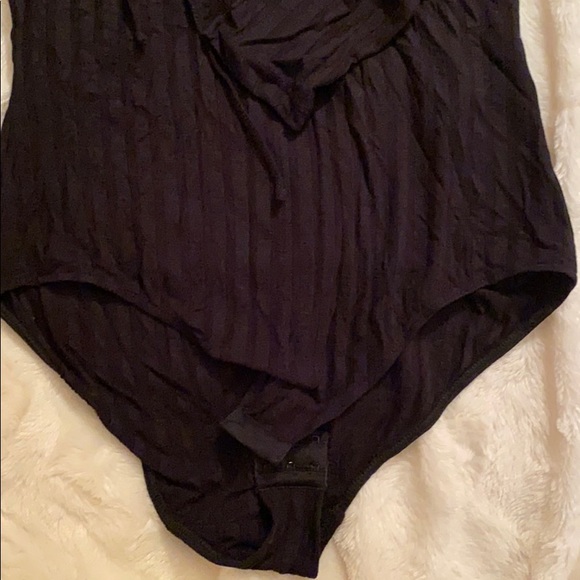 Black ribbed bodysuit - Picture 3 of 3